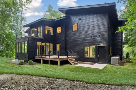 305 North Shore Drive Minnetrista MN 55364