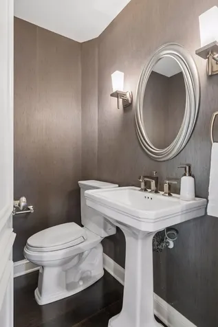 2501 France Avenue S Saint Louis Park MN 55416