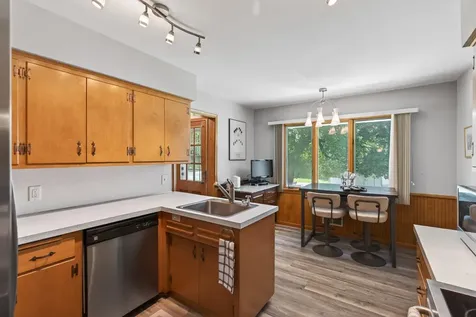 4730 Fairhills Road E Minnetonka MN 55345