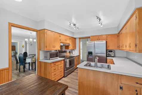 4730 Fairhills Road E Minnetonka MN 55345