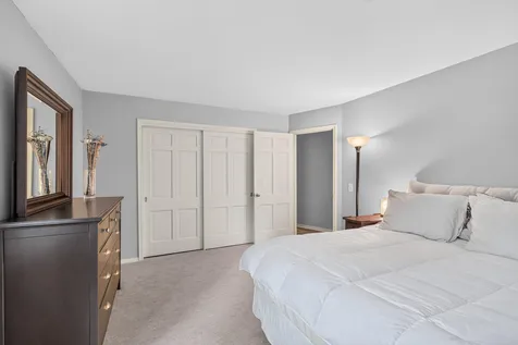 4730 Fairhills Road E Minnetonka MN 55345