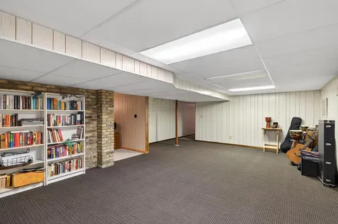 4730 Fairhills Road E Minnetonka MN 55345