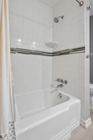 4730 Fairhills Road E Minnetonka MN 55345