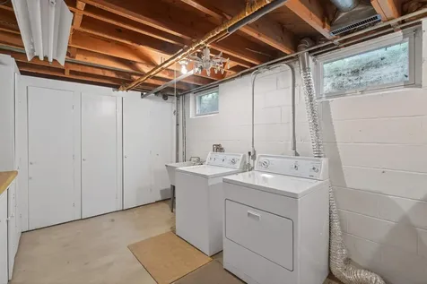 4730 Fairhills Road E Minnetonka MN 55345