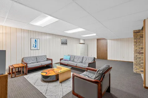 4730 Fairhills Road E Minnetonka MN 55345