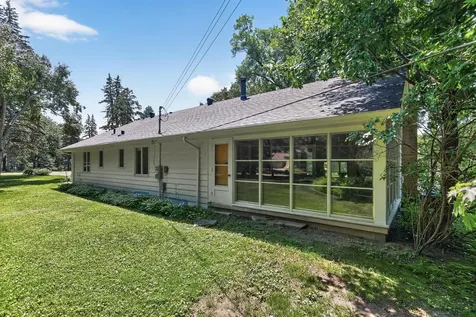 4730 Fairhills Road E Minnetonka MN 55345