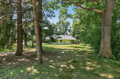 4730 Fairhills Road E Minnetonka MN 55345