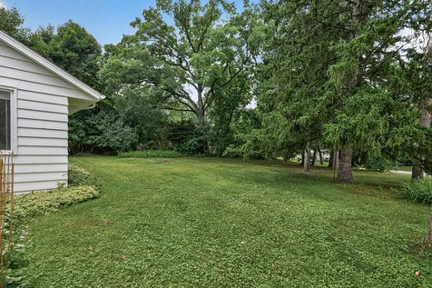 4730 Fairhills Road E Minnetonka MN 55345