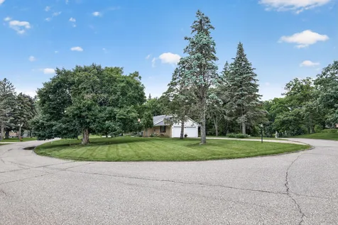 4730 Fairhills Road E Minnetonka MN 55345