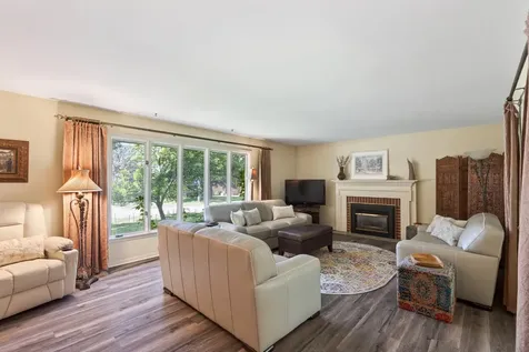 4730 Fairhills Road E Minnetonka MN 55345