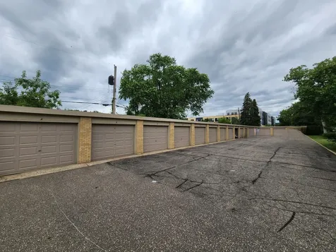 7000 Sandell Avenue Edina MN 55435