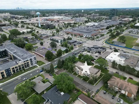 7000 Sandell Avenue Edina MN 55435