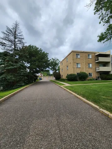 7000 Sandell Avenue Edina MN 55435