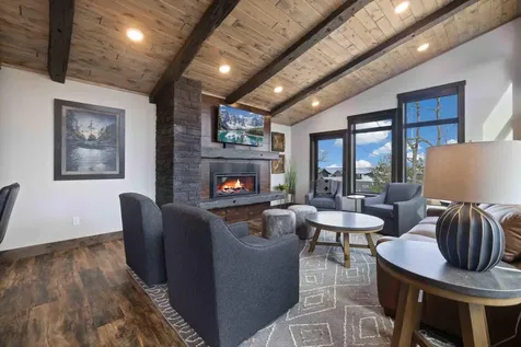 Quarterdeck Resort #309 9890 Adventure Way Nisswa MN 56468