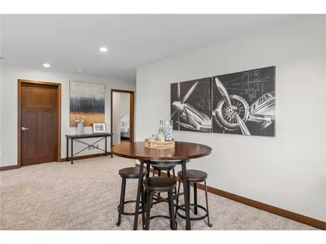 2870 Victoria Street N Roseville MN 55113