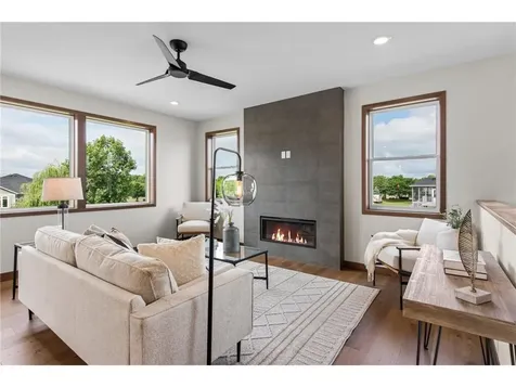 2870 Victoria Street N Roseville MN 55113