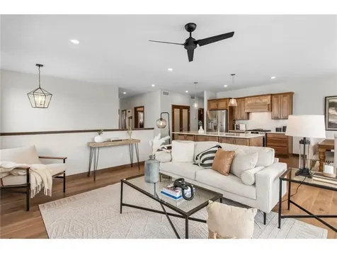 2870 Victoria Street N Roseville MN 55113