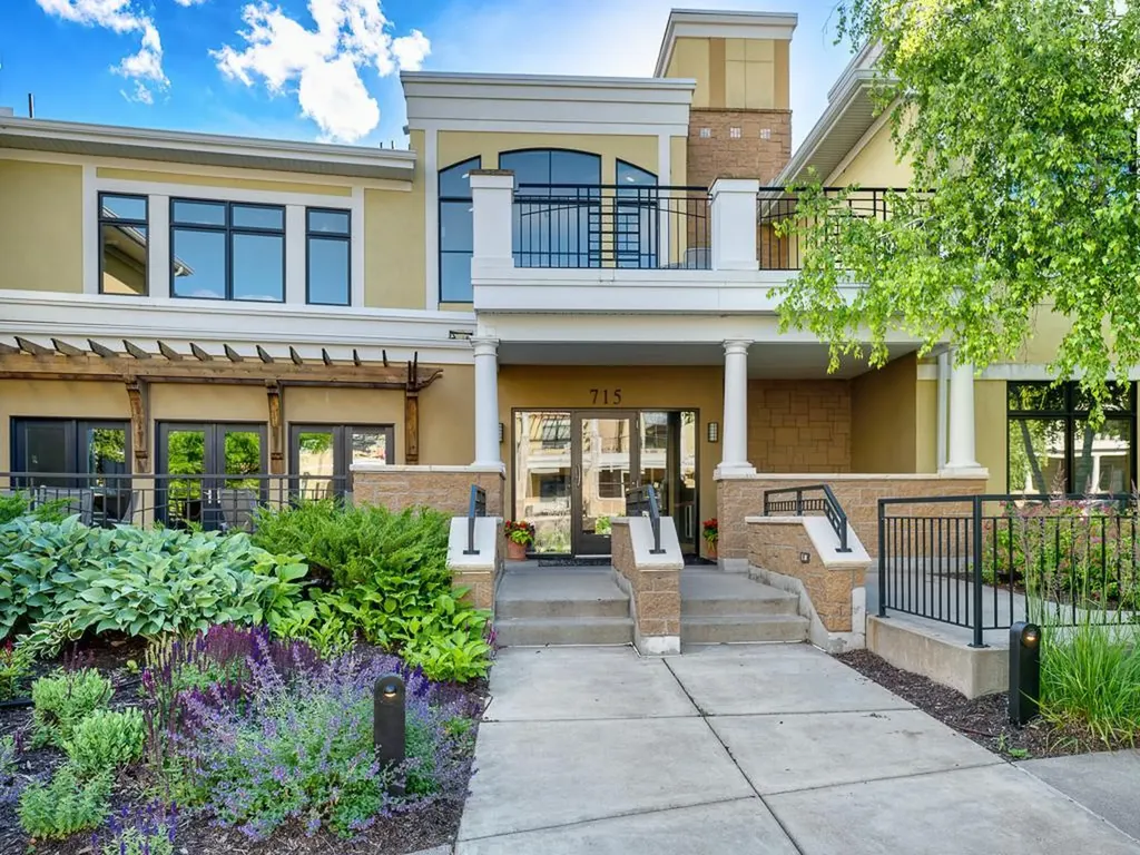 715 Linden Street Mendota Heights MN 55118