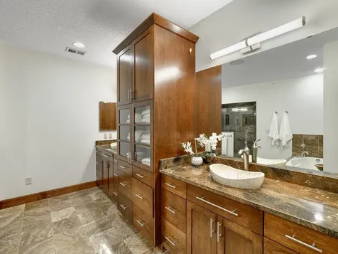 715 Linden Street Mendota Heights MN 55118