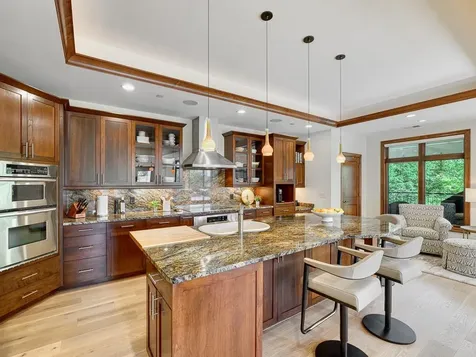 715 Linden Street Mendota Heights MN 55118