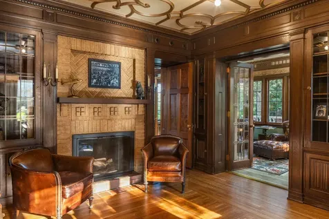 2740 W Lake Of The Isles Parkway Minneapolis MN 55416