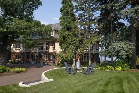 2740 W Lake Of The Isles Parkway Minneapolis MN 55416