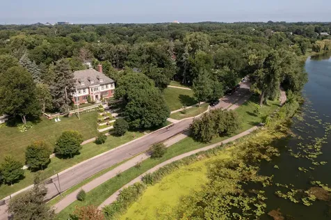 2740 W Lake Of The Isles Parkway Minneapolis MN 55416