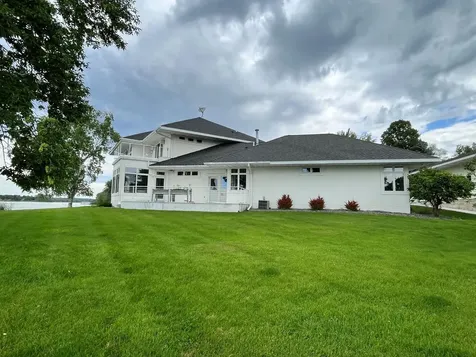 553 Lake Street N Sauk Centre MN 56378