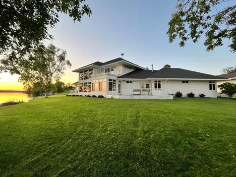 553 Lake Street N Sauk Centre MN 56378