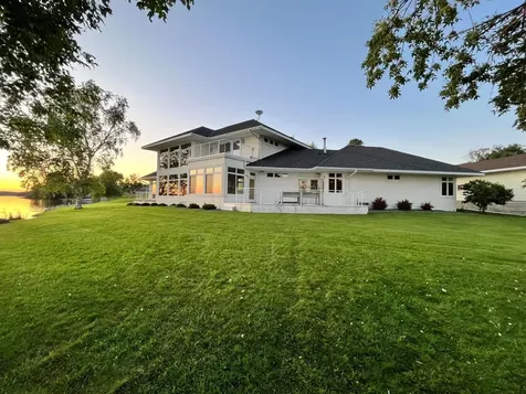 553 Lake Street N Sauk Centre MN 56378