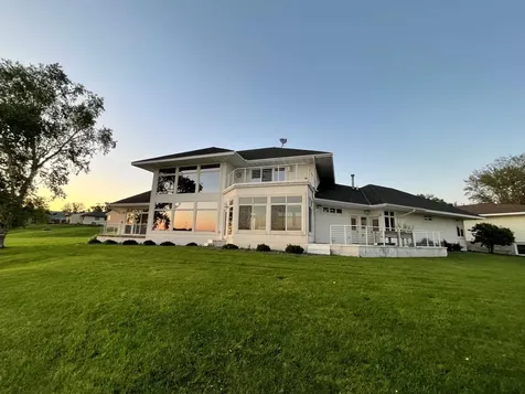 553 Lake Street N Sauk Centre MN 56378