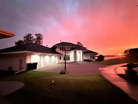 553 Lake Street N Sauk Centre MN 56378