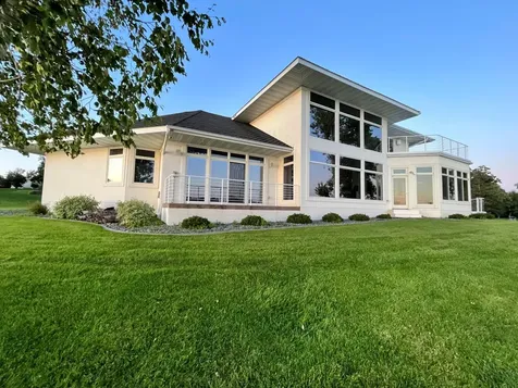 553 Lake Street N Sauk Centre MN 56378
