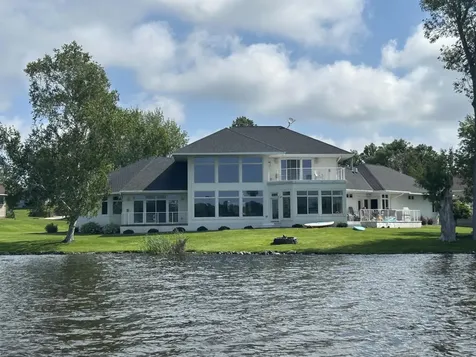 553 Lake Street N Sauk Centre MN 56378
