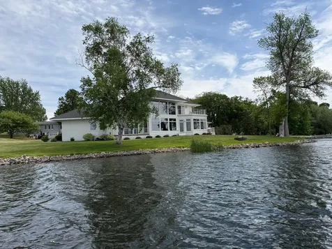553 Lake Street N Sauk Centre MN 56378