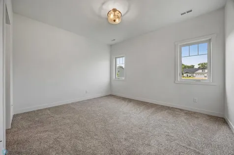 305 Prairie Drive N Hankinson ND 58041