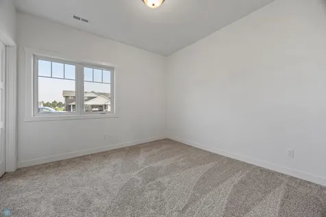 305 Prairie Drive N Hankinson ND 58041