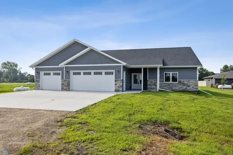 305 Prairie Drive N Hankinson ND 58041