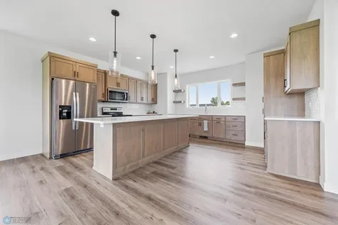 300 Prairie Drive N Hankinson ND 58041