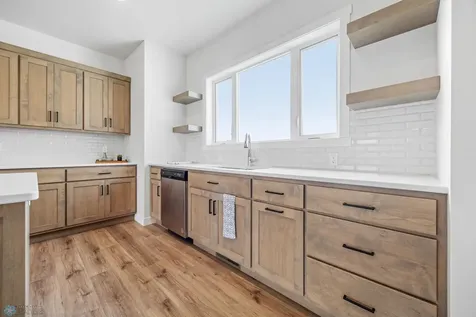 300 Prairie Drive N Hankinson ND 58041