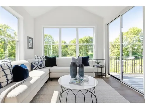 25560 Smithtown Road Excelsior MN 55331