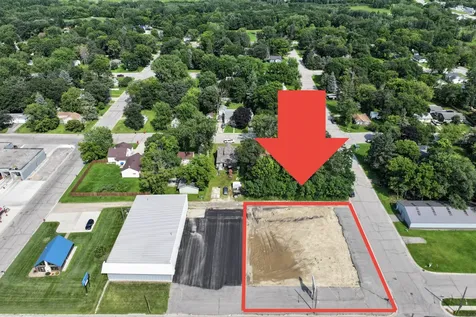 206 N Nokomis Street Alexandria MN 56308