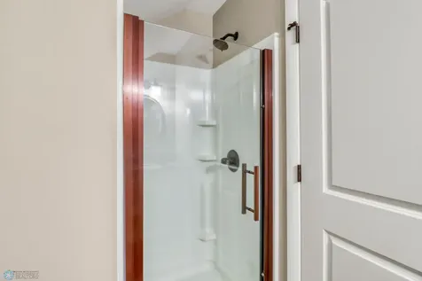 5374 Lunder Lane Kindred ND 58051