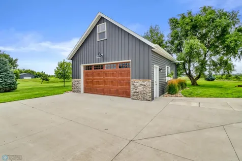 5374 Lunder Lane Kindred ND 58051