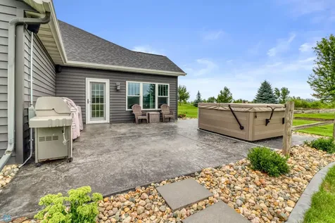 5374 Lunder Lane Kindred ND 58051