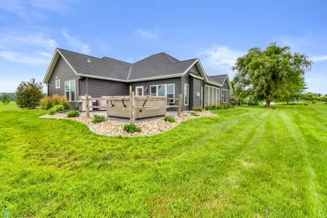 5374 Lunder Lane Kindred ND 58051