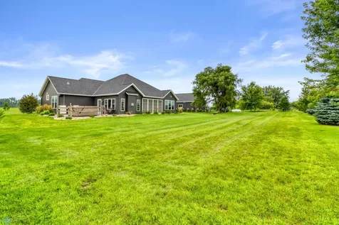 5374 Lunder Lane Kindred ND 58051
