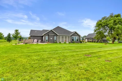 5374 Lunder Lane Kindred ND 58051