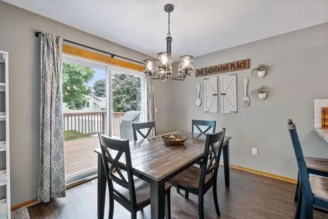 5533 Golfview Lane N Oakdale MN 55128