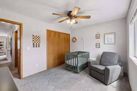 5533 Golfview Lane N Oakdale MN 55128